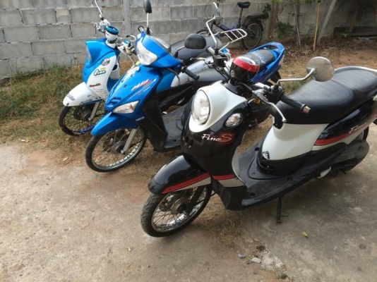 ขายเหมา 3 คันถูกๆทะเบืยนเต็มทั้ง3คัน