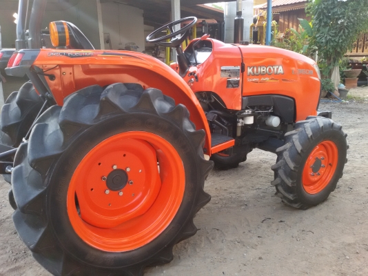 ปัญญาแทรคเตอร์..จัดมาให้ครับ ด่วน!!!คูโบต้า L3608 ตัวเปล่า