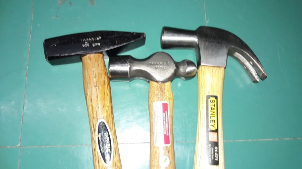 ขายค้อนชุด3เต้า STANLEY16OZ. TAPARIA500กรัม งานเก่าเก็บ ขายค้อนชุด3เต้า STANLEY16OZ. TAPARIA500กรัม งานเก่าเก็บ