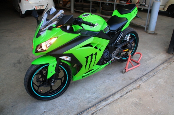 ขาย KAWASAKI NINJA 250 เขียว ปี2013 ทะเบียนพร้อมโอน93000 ขาย KAWASAKI NINJA 250 เขียว ปี2013 ทะเบียนพร้อมโอน93000