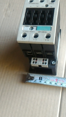 แมกเนติกคอนแทคเตอร์ SIEMENS จากเยรมันทนกระแสได้ถึง 60 A.แบบใช้ไฟเสี้ยงคอยล์ 24 V.