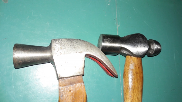 ขายค้อนหงอนตราเพชร ค้อนตุ้มTAPARIA 340กรัม งานเก่าเก็บเหล็กเหนียว