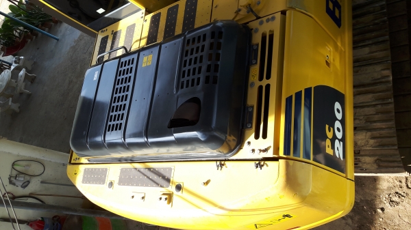 KOMATSU  PC200-8  4000ช.ม. รถอยู่ในระยะประกัน