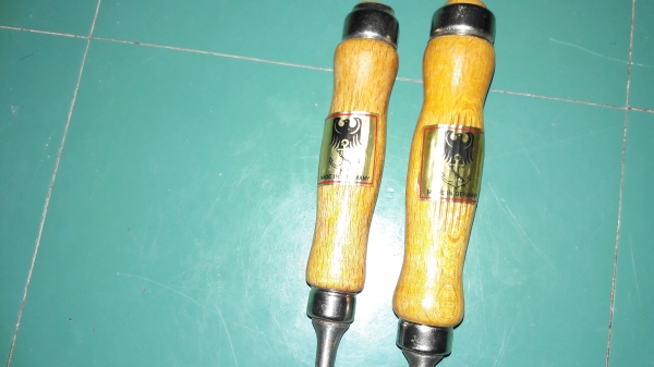 ขายสิ่วอินทรีสมอชุด2ขนาด งานเก่าเก็บเยอรมันMade in Germany.