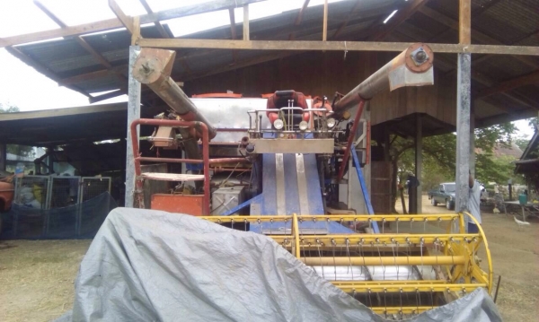 ขายรถเกี่ยวไทเส็งอุ้ม รถสวยราคา เร้าใจ!!!