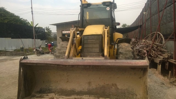 ขายรถตักหน้าขุดหลัง KOMATSU WB97s ขายดาวน์ 290000 ติดไฟแนนซ์กรุงศรี 600000 รวม 890000