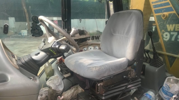 ขายรถตักหน้าขุดหลัง KOMATSU WB97s ขายดาวน์ 290000 ติดไฟแนนซ์กรุงศรี 600000 รวม 890000