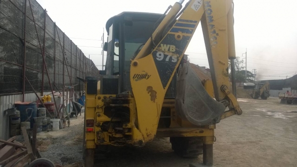 ขายรถตักหน้าขุดหลัง KOMATSU WB97s ขายดาวน์ 290000 ติดไฟแนนซ์กรุงศรี 600000 รวม 890000