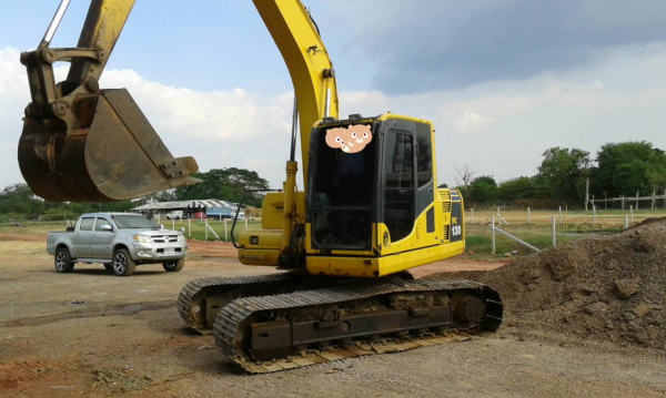 ขายรถแบคโฮ KOMATSU PC130-8 เอกสารใบแจ้งจำหน่าย ไมล์ 12000 ชม.ราคา 1250000