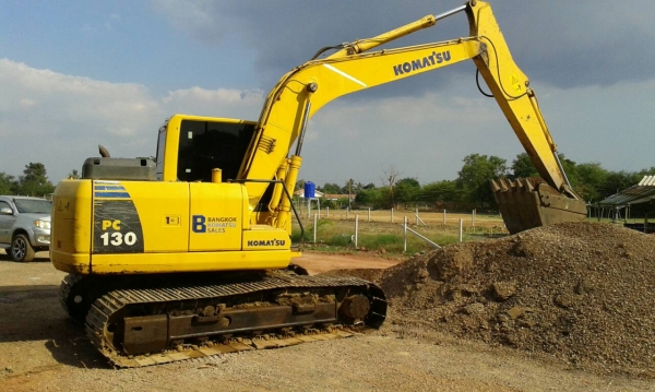 ขายรถแบคโฮ KOMATSU PC130-8 เอกสารใบแจ้งจำหน่าย ไมล์ 12000 ชม.ราคา 1250000