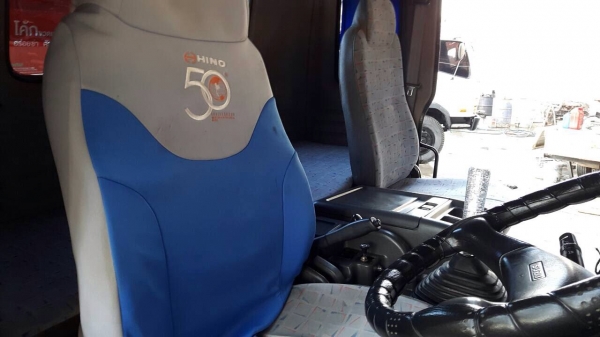 รถอีซูซุ 10 ล้อ หัวลาก GXZ 320 แรงม้า. ปี 41.   สนใจติดต่อ  081 - 6079515