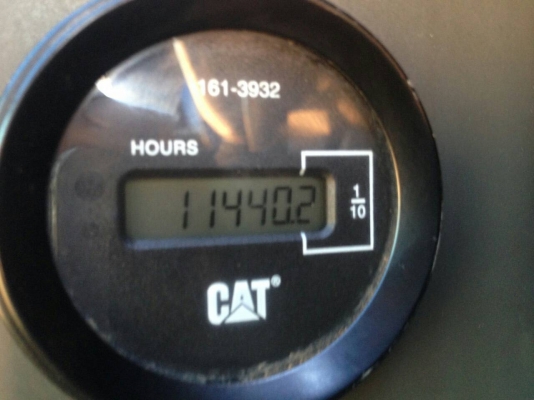 ขายรถแบคโฮ CAT 320D เอกสารเล่มทะเบียน 11440 ชม.ราคา 1800000