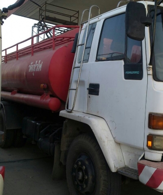 สิบล้อ อีซูชุ ร็อคกี้ 175เพาเดียว บรรทุกถังน้ำมัน 16,000ลิต ปั้มอุปกรณ์ ครบ สภาพดีพร้อมใช้งาน ทะเบียนพร้อมโอน