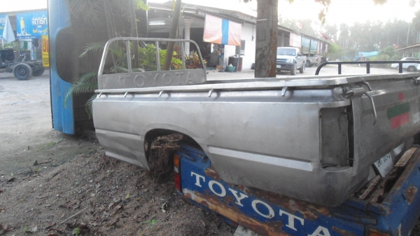 ขายกะบะเลส โตโยต้าไมตี้เอ็ก สวยๆครับ ขายกะบะเลส โตโยต้าไมตี้เอ็ก สวยๆครับ