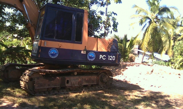 ขายด่วน KOMATSU PC120-3 สภาพพร้อมใช้งาน เครื่องเดิมปั้มเดิม โซ่ช่วงล่างสวย รถพร้อมทำงานแอร์เย็นครับ