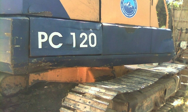 ขายด่วน KOMATSU PC120-3 สภาพพร้อมใช้งาน เครื่องเดิมปั้มเดิม โซ่ช่วงล่างสวย รถพร้อมทำงานแอร์เย็นครับ