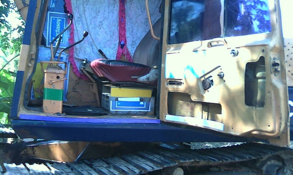 ขายด่วน KOMATSU PC120-3 สภาพพร้อมใช้งาน เครื่องเดิมปั้มเดิม โซ่ช่วงล่างสวย รถพร้อมทำงานแอร์เย็นครับ