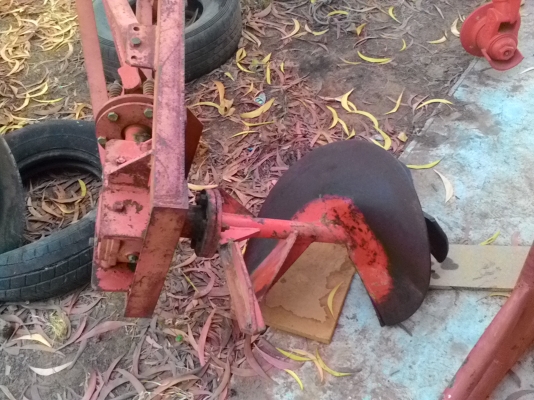 ที่ขุดหลุม36-47สภาพใช้งานน้อยสีเดิมๆขายตัด16,000เท่านั้น ที่ขุดหลุม36-47สภาพใช้งานน้อยสีเดิมๆขายตัด16,000เท่านั้น