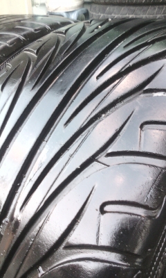 ขายยาง  235/40/18 ปี 10,14