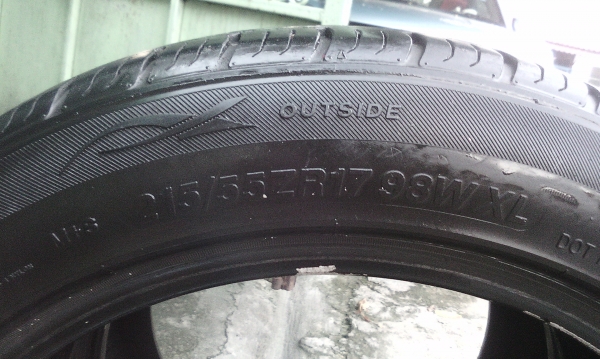 ขายยาง 215/55/17 ปี 12
