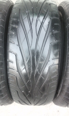 ขายยาง  215/55/17 ปี 12