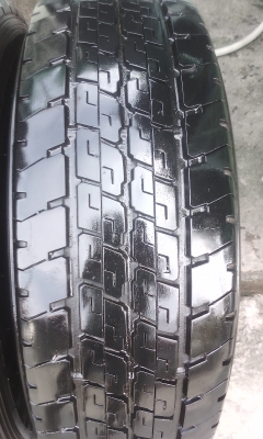 ขายยาง Dunlop 215/70/15 ปี 13