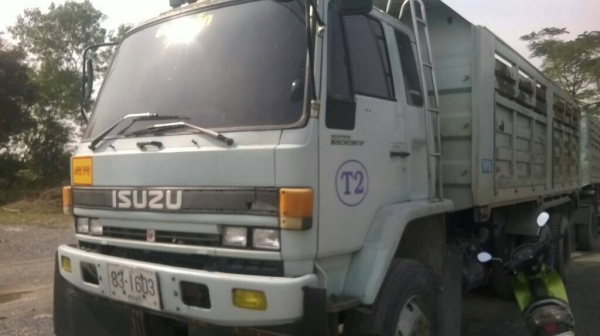 ขายครับ IZUSU 240 นางฟ้าแท้เดิมๆครับปี 47สวยๆครับยาง90 เปร์อเซ็น คัสซีสวยครับ เครื่องดี พร้อมใช้งานครับ ขายครับ IZUSU 240 นางฟ้าแท้เดิมๆครับปี 47สวยๆครับยาง90 เปร์อเซ็น คัสซีสวยครับ เครื่องดี พร้อมใช้งานครับ