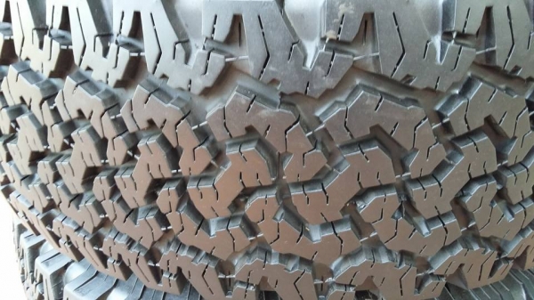 ขายล้อ te37 ขอบ 16 พร้อมยาง bf 265/70/16 ปี 14 ขายล้อ te37 ขอบ 16 พร้อมยาง bf 265/70/16 ปี 14