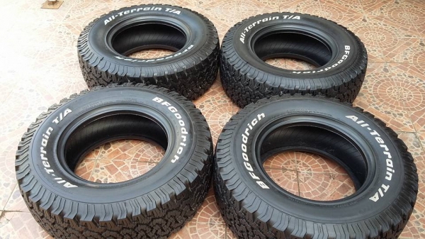 ขายล้อ te37 ขอบ 16 พร้อมยาง bf  265/70/16 ปี 14