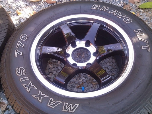 LENSO พร้อมยาง 265 65 17 ปี 14 LENSO พร้อมยาง 265 65 17 ปี 14