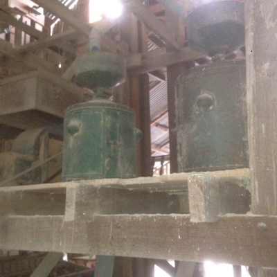 ขายด่วนโรงสีกลาง เเละ คอกหมู ขายด่วนโรงสีกลาง เเละ คอกหมู