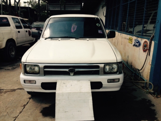 ขาย Toyota Mighty x cab สีขาว เครื่อง 2L2/2500 Turbo แอร์เย็นวิทยุดัง ล้อแม็ค ขาย 85,000