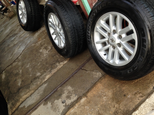 ขายแม็กวีโก้ขอบ 17 ยาง bridgestone ปี 14 ขายแม็กวีโก้ขอบ 17 ยาง bridgestone ปี 14