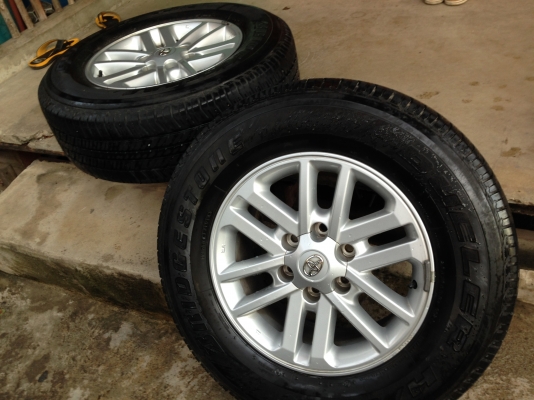 ขายแม็กวีโก้ขอบ 17 ยาง bridgestone ปี 14 ขายแม็กวีโก้ขอบ 17 ยาง bridgestone ปี 14