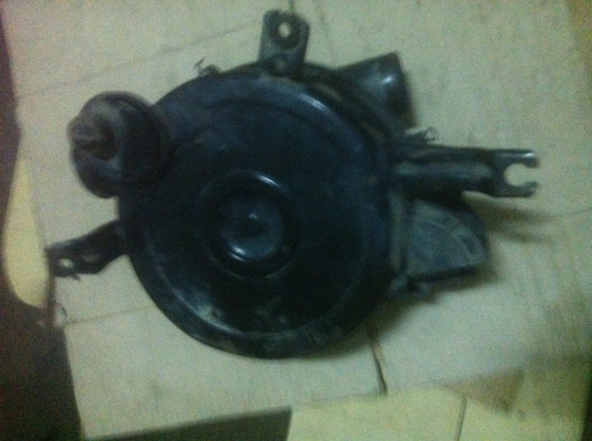 หม้อกรองอากาศไทเกอร์D4Dถอดพร้อมแอร์โฟร์ครับ