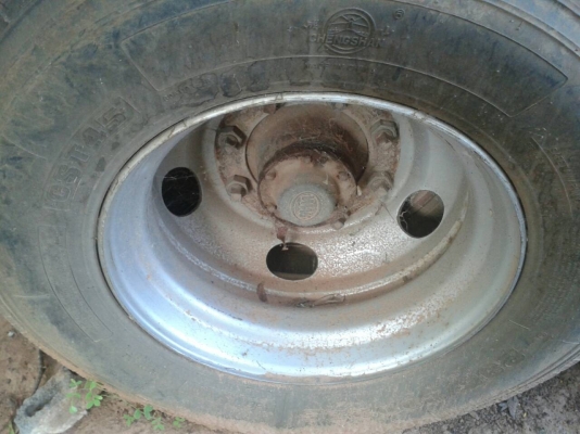 ขาย380000 ลูกพ่วง3คาน7เมตร  สามมิตรลอนนอน