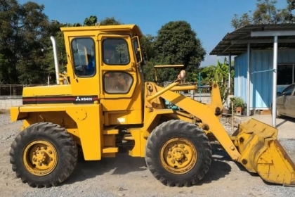 Mitsubishi WS 400 เทียบเท่า 507 นำเข้าจากญี่ปุ่น สวยน่าใช้ คล่องตัว โทร.090-986-2521 อ๊อบ