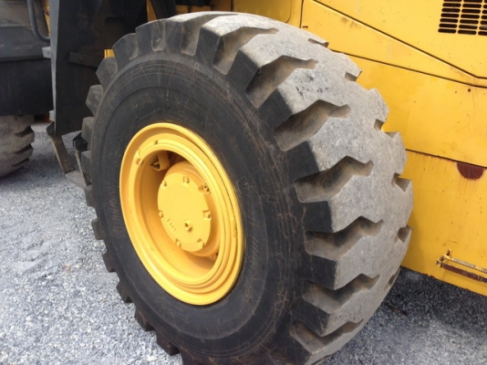 KOMATSU WA400-3E นำเข้าจากญี่ปุ่น 090-986-2521 อ๊อบ