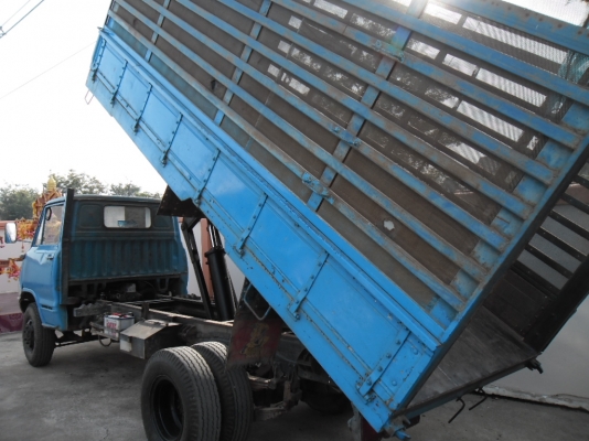 ขายหกล้อดั้มเกษตร เครือง 110 แรง ขายหกล้อดั้มเกษตร เครือง 110 แรง