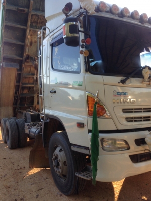 รถฮีโน่ 10 ล้อดั้ม FM1A 344 แรงม้า. ปี 55. ( รถวิ่ง 14x,xxx กม. )     สนใจติดต่อ  081 - 6079515