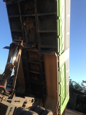 รถฮีโน่ 10 ล้อดั้ม FM1A 344 แรงม้า. ปี 55. ( รถวิ่ง 14x,xxx กม. )     สนใจติดต่อ  081 - 6079515