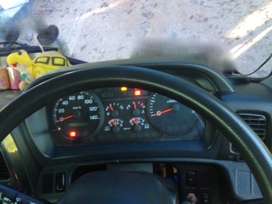 รถฮีโน่ 10 ล้อดั้ม FM1A 344 แรงม้า. ปี 55. ( รถวิ่ง 14x,xxx กม. )     สนใจติดต่อ  081 - 6079515