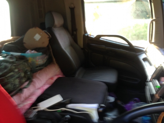 รถฮีโน่ 10 ล้อดั้ม FM1A 344 แรงม้า. ปี 55. ( รถวิ่ง 14x,xxx กม. )     สนใจติดต่อ  081 - 6079515