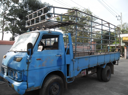 ขายรถอีซูซุหกล้อ เครื่อง 85 แรง