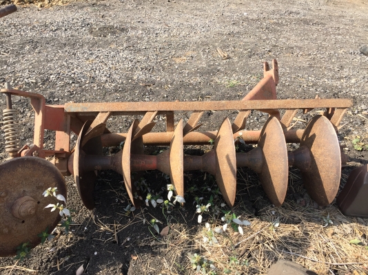 ขายเหมาผานพวง 2 ตัวมี 22*6 และ 24*5 สภาพพร้อมใช้