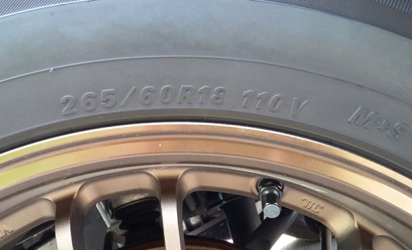 ยาง,265-60-18 Falken ZE912 ปลายปี14สภาพเต็มชุด 8500 ยาง,265-60-18 Falken ZE912 ปลายปี14สภาพเต็มชุด 8500