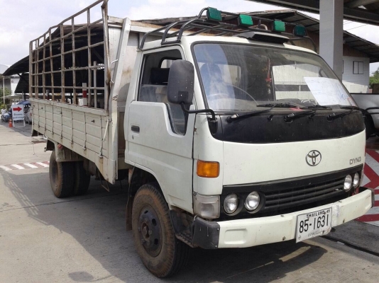 ขายรถบรรทุกหกล้อ Toyota BU211 เครื่อง 115 แรง ปี 41 กระบะช่วงยาว 4 เมตร ทะเบียนพร้อม
