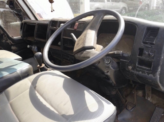 ขายรถบรรทุกหกล้อ Toyota BU211 เครื่อง 115 แรง ปี 41 กระบะช่วงยาว 4 เมตร ทะเบียนพร้อม