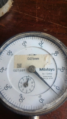 ไดอัลเกจ เครื่องมือวัดละเอียด ยี่ห้อ mitutoyo รุ่น 2046F วัดได้ 0.01 มม. ตัวละ 300 บ.