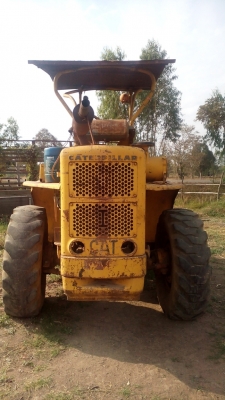 ขายรถตัก cat 922 เกียรทอร์ค ต่อแขน ขยายบุ้งกี้แล้ว 260,000 ต่อรองได้ พร้อมใช้งาน